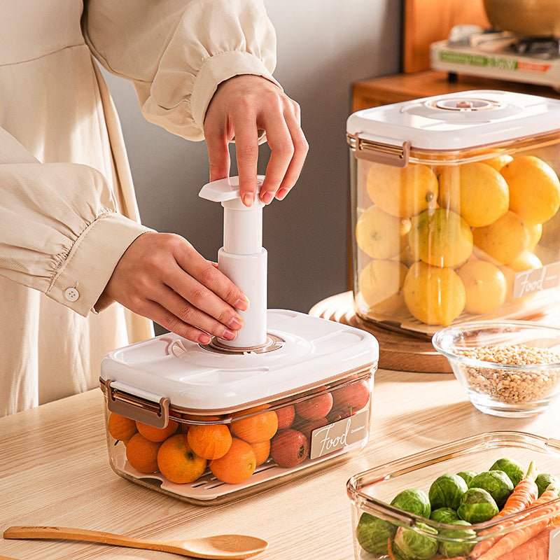 Transparent vacuum food storage container with pump lid