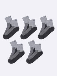 Everyday high ankle socks with a cushioned sole and breathable material to provide support and comfort for all-day wear.