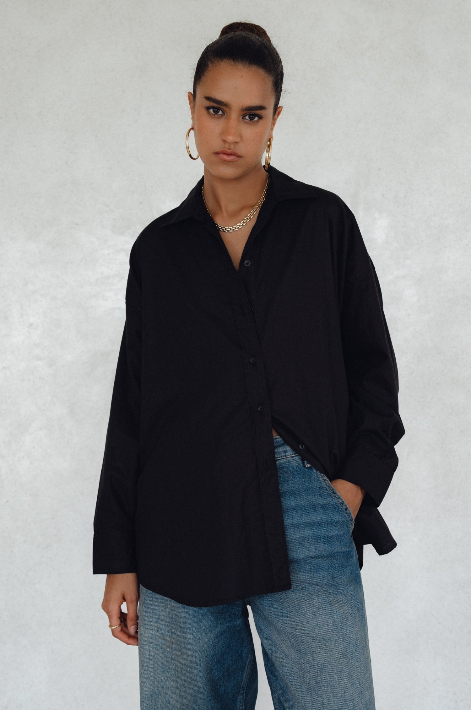 Essential Long Sleeve Shirt