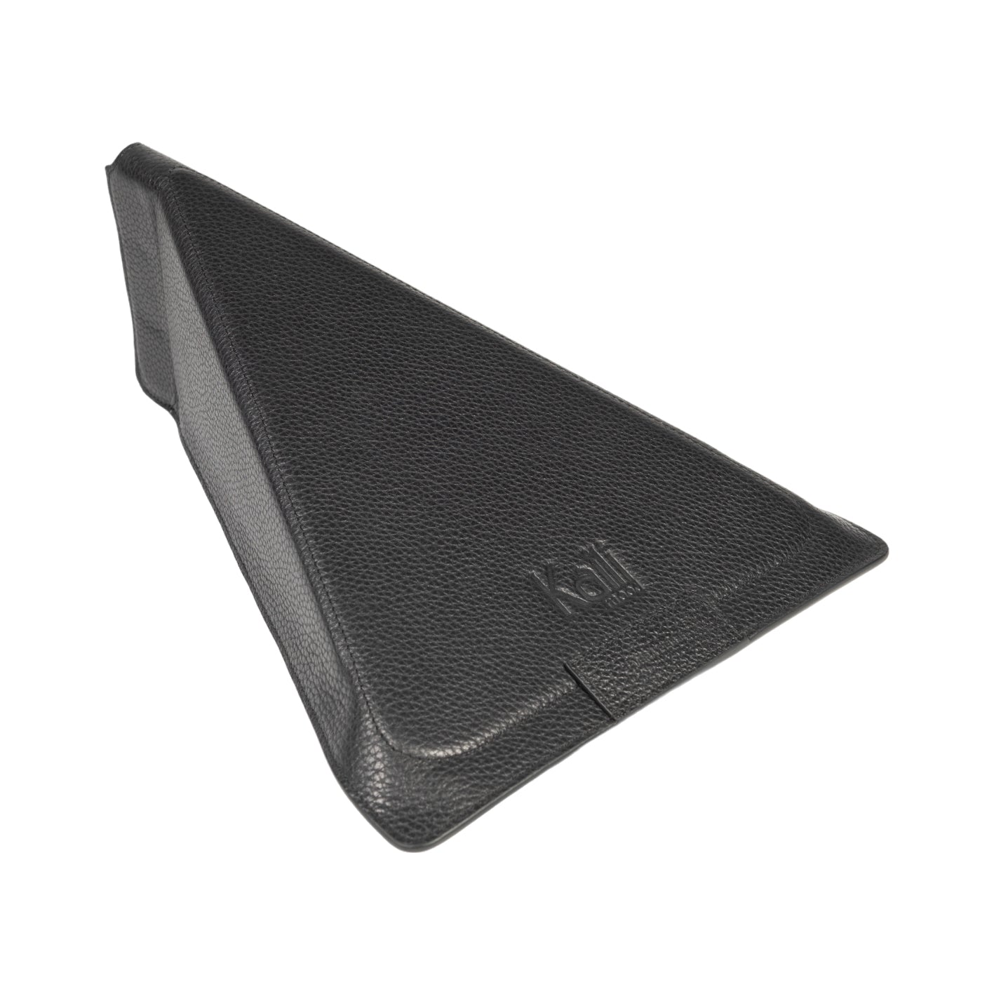 K0031AB | Genuine Leather, full grain, dollar grain Modular Tablet Case/Support. Black color. Closure with magnets. Dimensions: 22 x 31 cm. Packaging: Tnt bag.