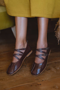 Obsession Criss-Cross Round Toe Flats
