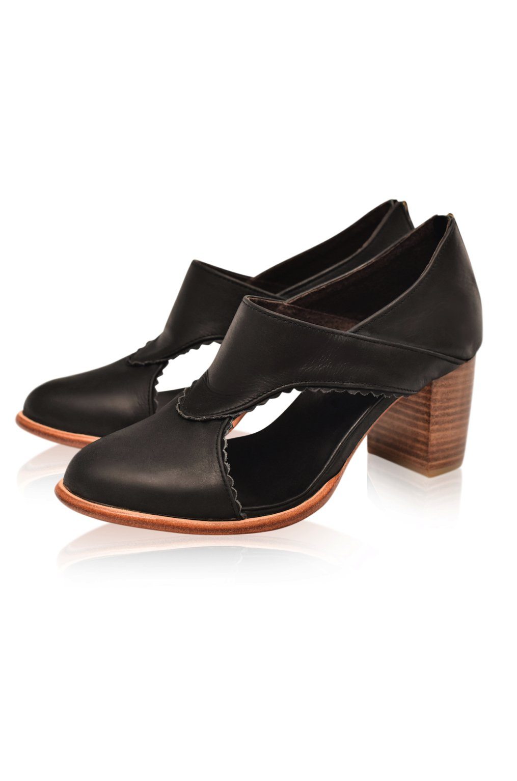 Rain Kiss Leather Heel Booties (Sz. 6)